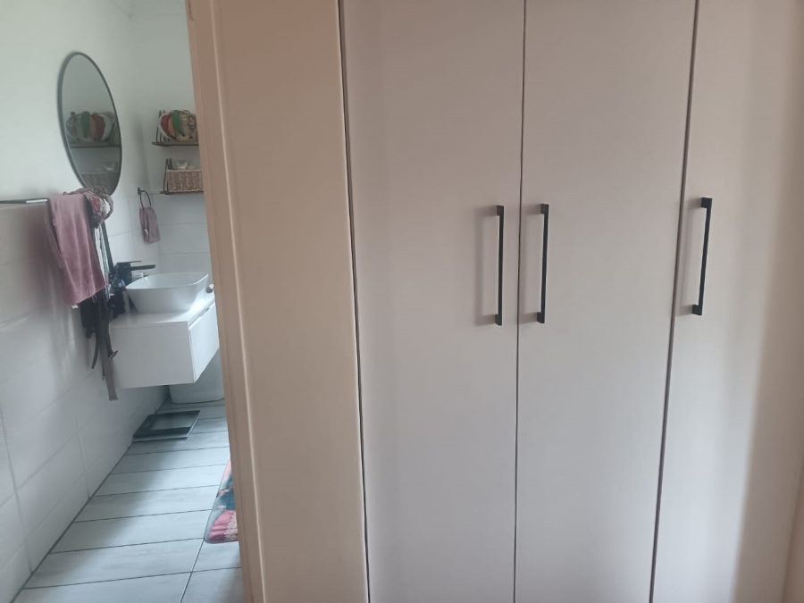 3 Bedroom Property for Sale in Roylglen Gardens Northern Cape